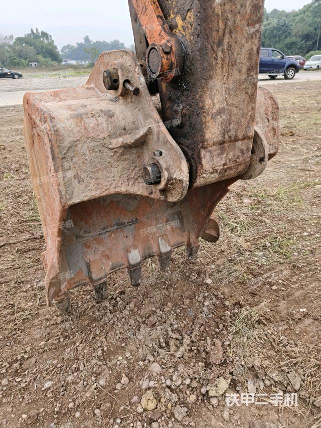 大臂油缸整體?豎拍（工作和回轉(zhuǎn)裝置）