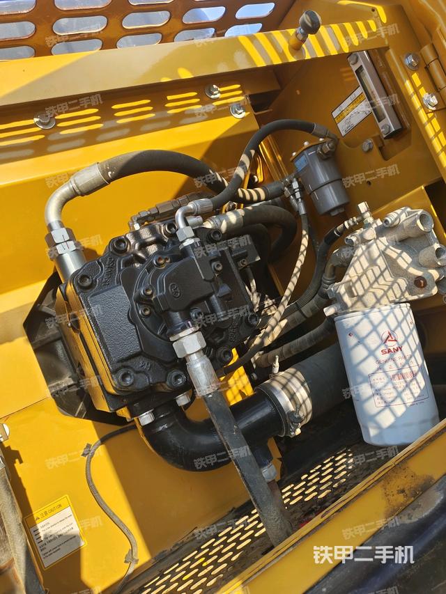 液壓泵室（大件艙室）