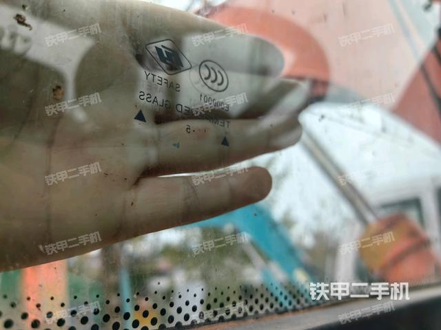 后窗玻璃角標(biāo)(駕駛室部分) 后窗玻璃角標(biāo)(駕駛室部分)