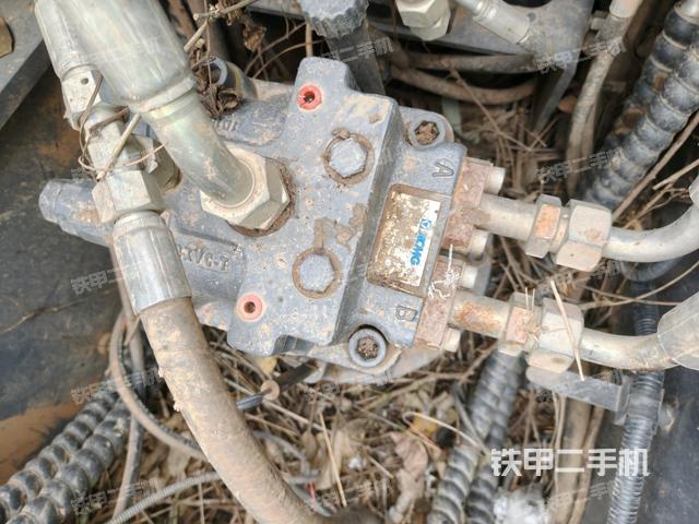 駕駛室頂部俯視（上車部件）