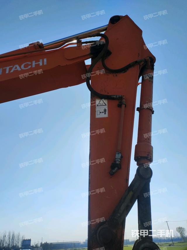 大臂整體?右側(cè)(工作和回轉(zhuǎn)裝置) 大臂整體?右側(cè)(工作和回轉(zhuǎn)裝置)