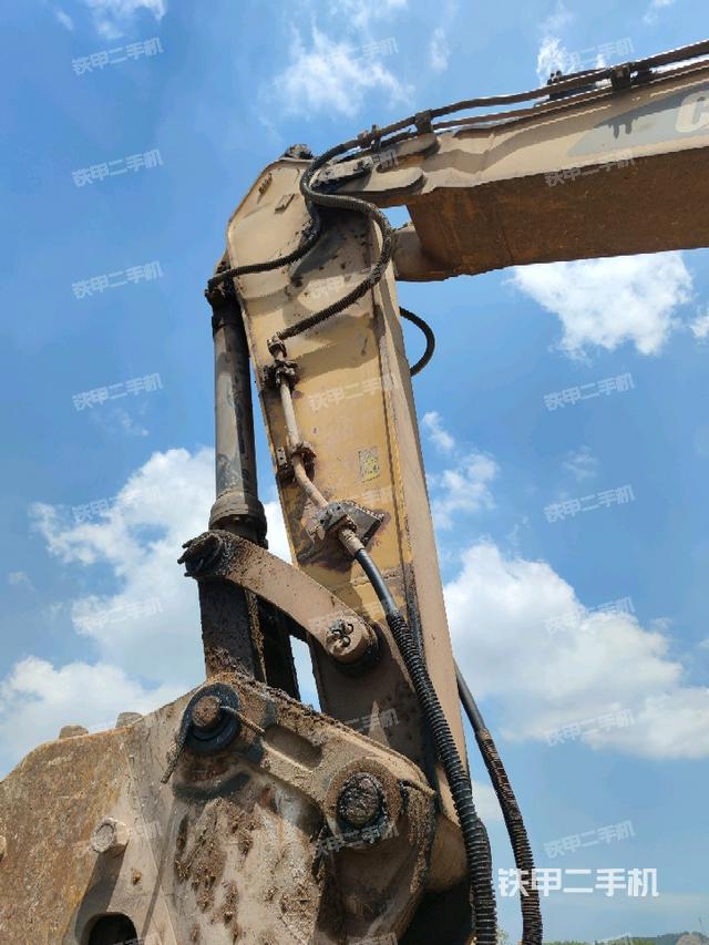 小臂整體左后（工作和回轉(zhuǎn)裝置）