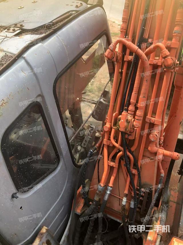 大臂整體?右側(cè)(工作和回轉(zhuǎn)裝置) 大臂整體?右側(cè)(工作和回轉(zhuǎn)裝置)