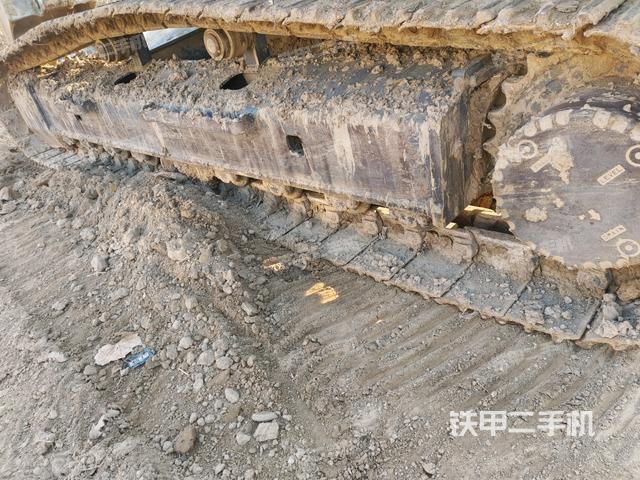 左側履帶整體?(行走機構) 左側履帶整體?(行走機構)