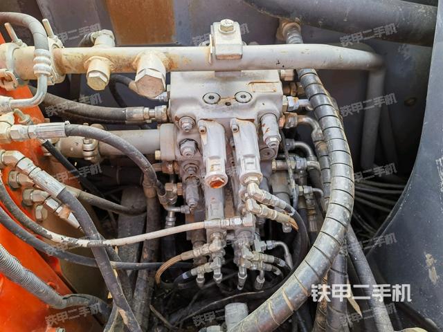 分配閥（上車部件）