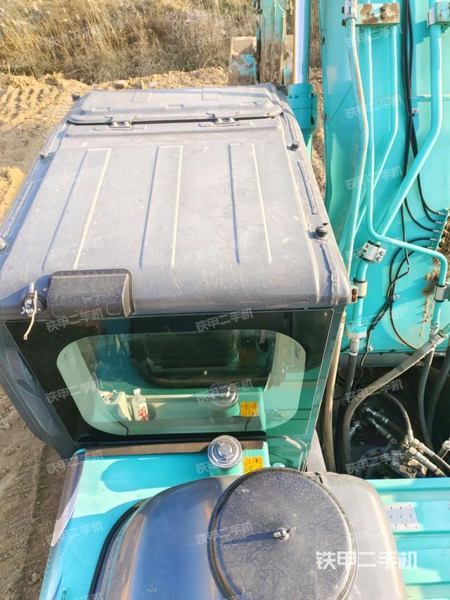 駕駛室頂部俯視(上車部件) 駕駛室頂部俯視(上車部件)