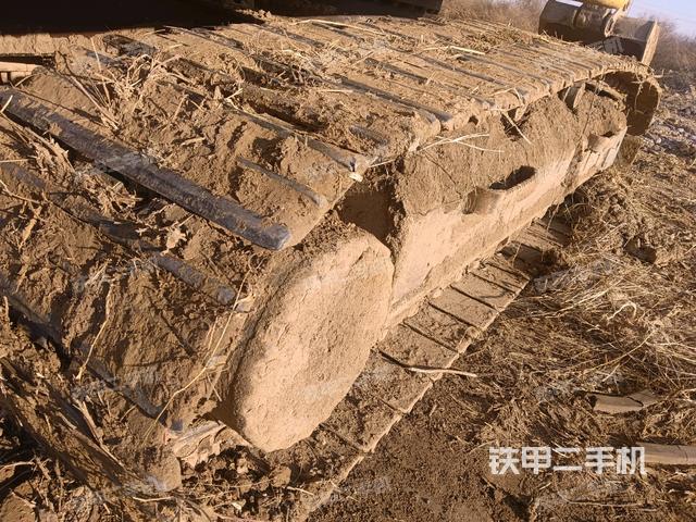 單側(cè)履帶整體（整機(jī)外觀）