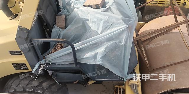 整機(jī)右側(cè)（設(shè)備外觀及核心部件）