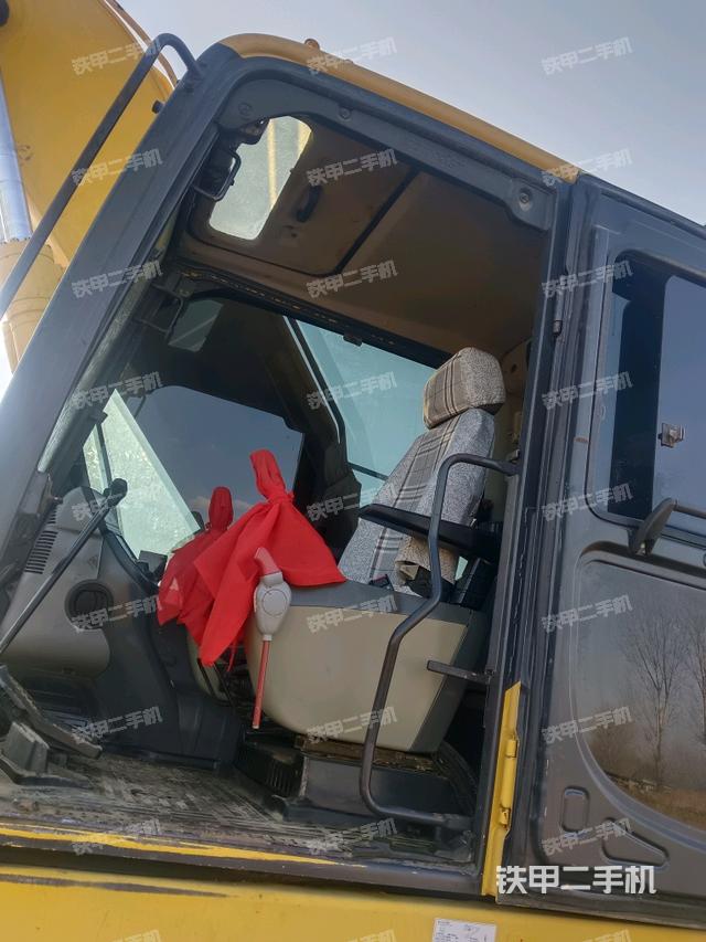 駕駛室整體（整機(jī)外觀）