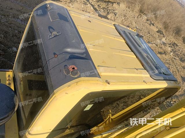 駕駛室頂部（整機(jī)外觀）