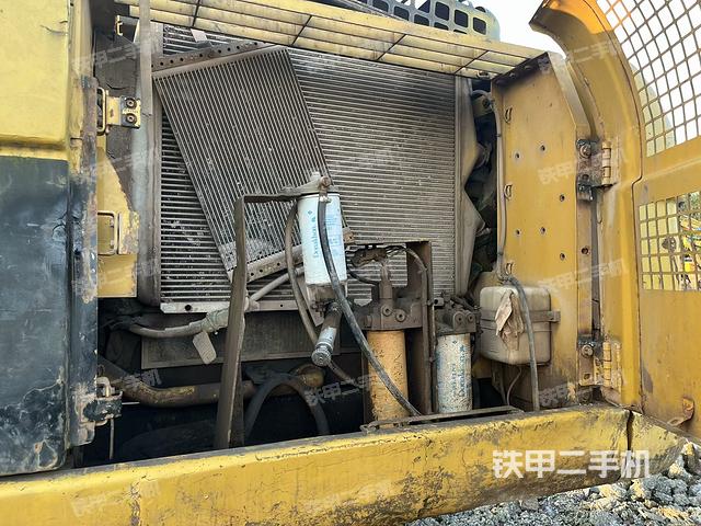 散熱器正面（大件艙室）