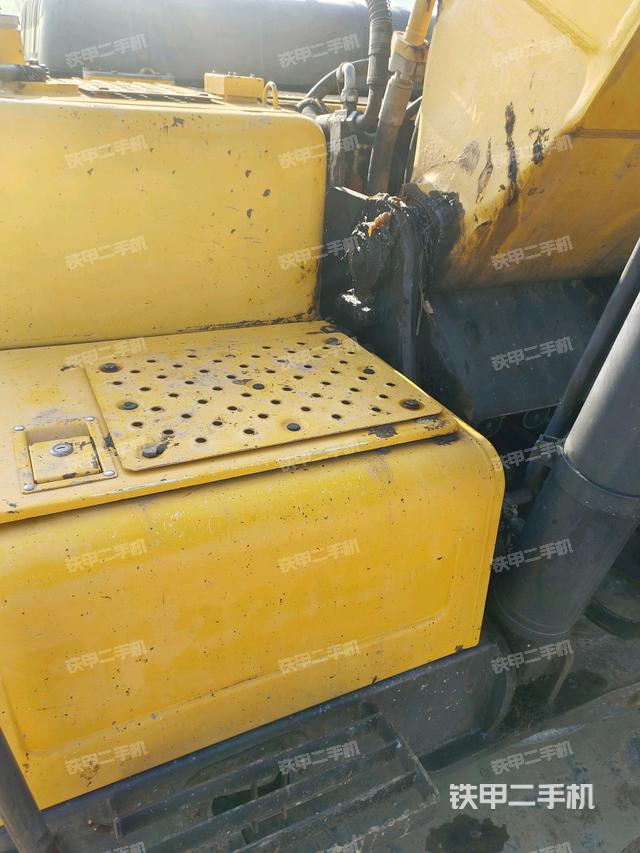 大臂根部?斜視（工作和回轉(zhuǎn)裝置）