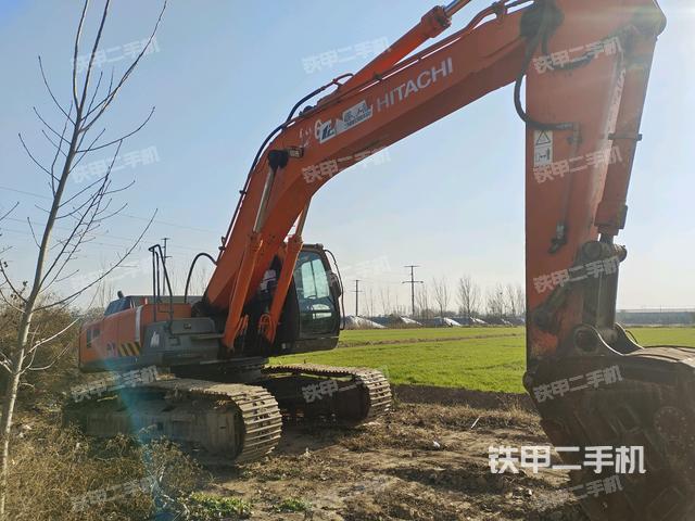 右前45(整機(jī)外觀) 右前45(整機(jī)外觀)