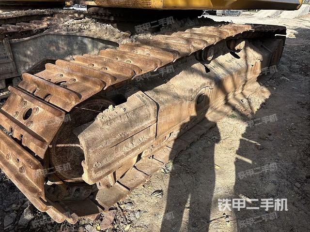 單側(cè)履帶整體（整機(jī)外觀）