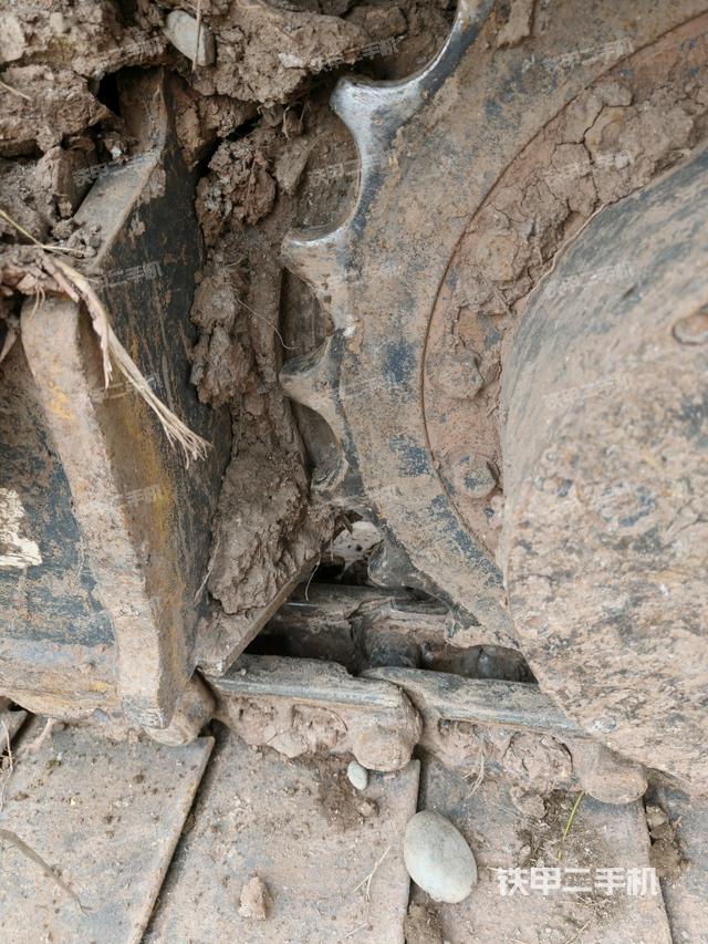 左驅(qū)動(dòng)輪（行走機(jī)構(gòu)）