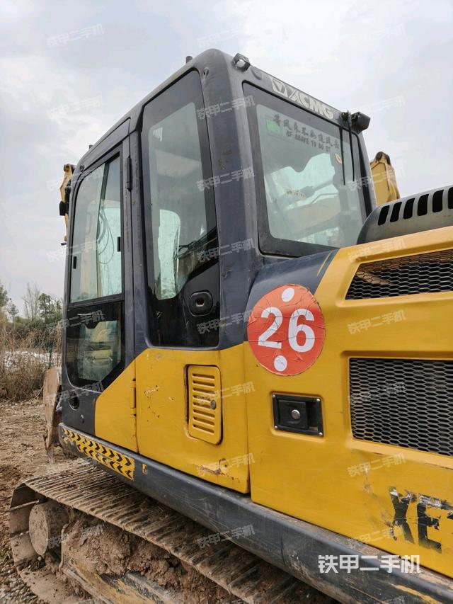 液壓泵斜45?左（大件艙室）