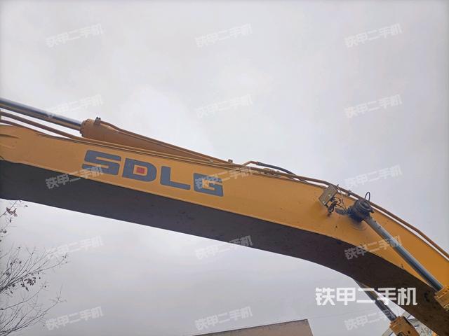 大臂整體?右側(cè)（工作和回轉(zhuǎn)裝置）