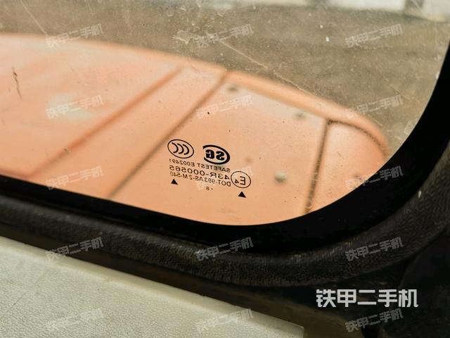 后窗玻璃角標(biāo)（駕駛室部分）