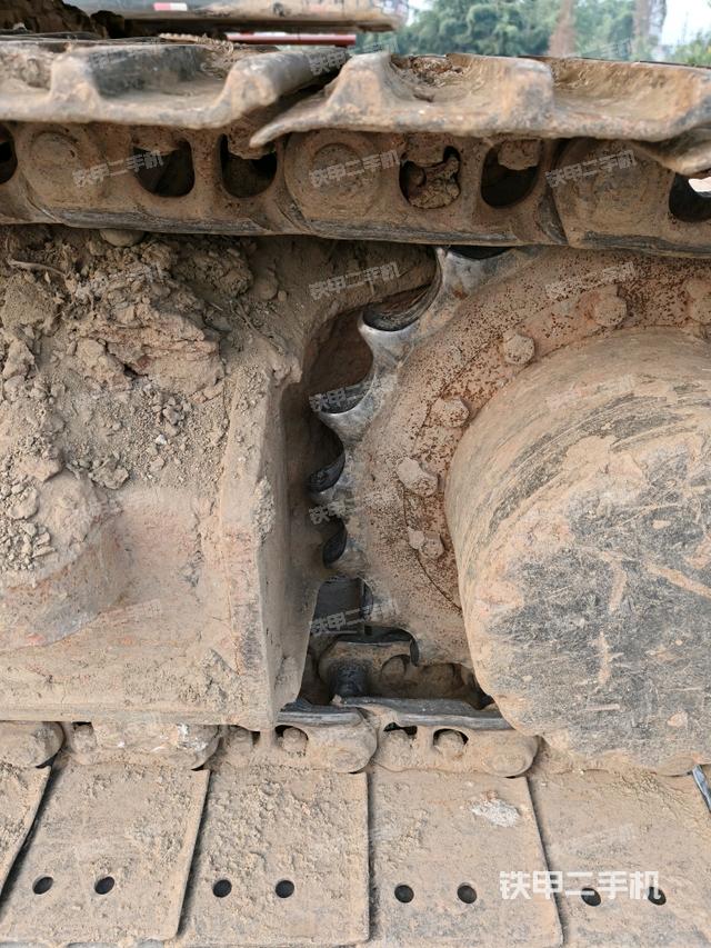 右側(cè)行走馬達(dá)蓋板（行走機(jī)構(gòu)）