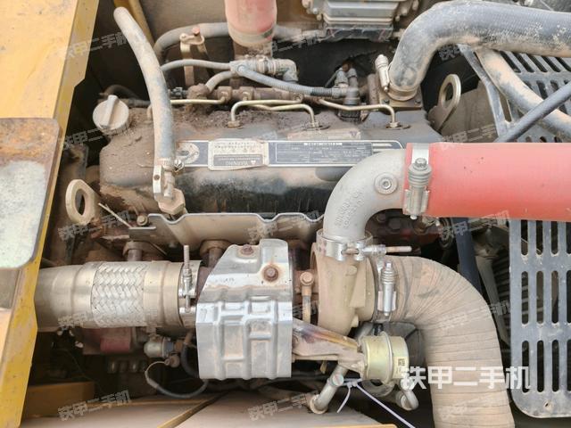 發(fā)動(dòng)機(jī)室（上車部件）