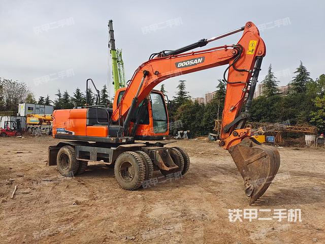 斗山DX150W-9CN挖掘机