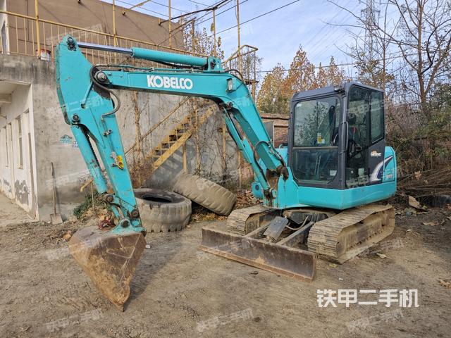 神鋼SK60-8挖掘機