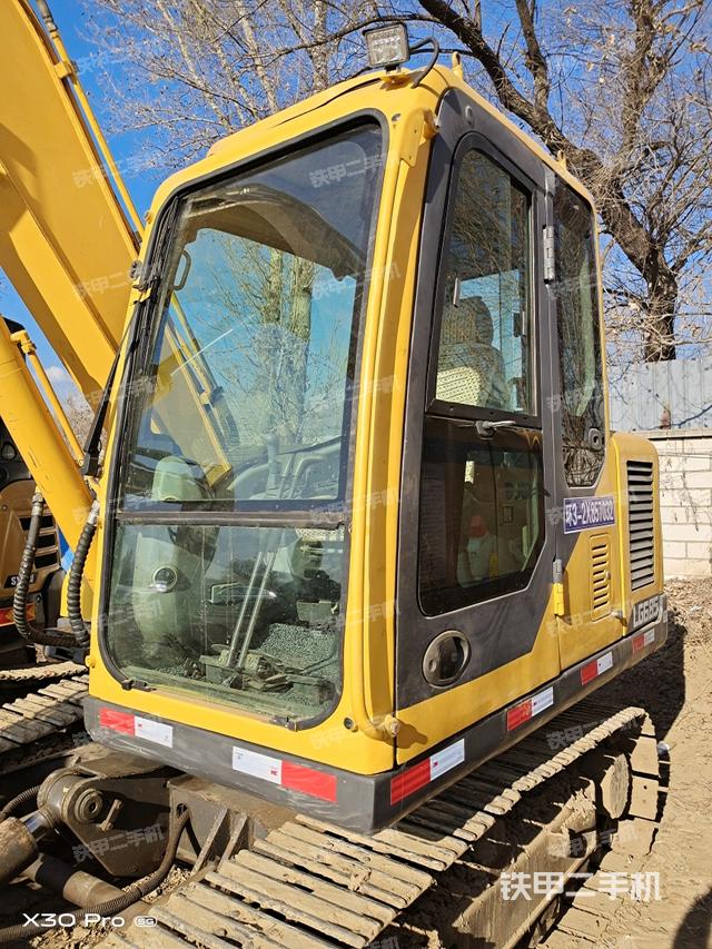 駕駛室整體（整機(jī)外觀）