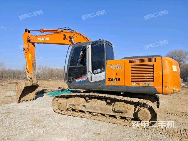 日立ZX200-3挖掘機