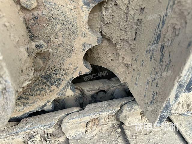 左導(dǎo)向輪（行走機(jī)構(gòu)）