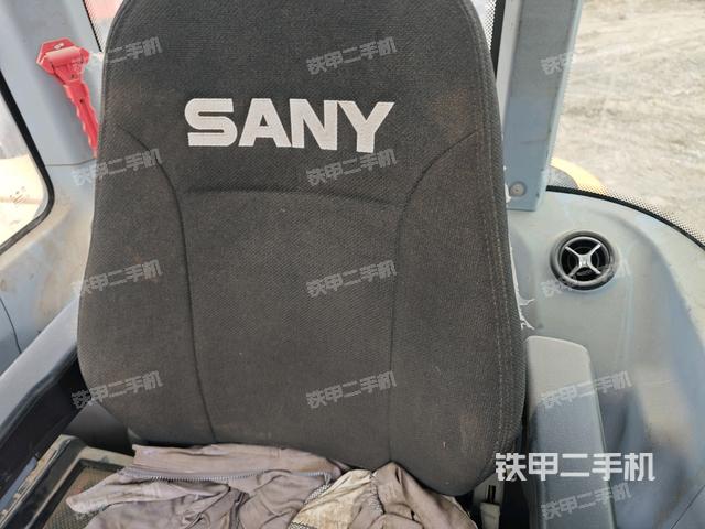 座椅后部（駕駛室部分）