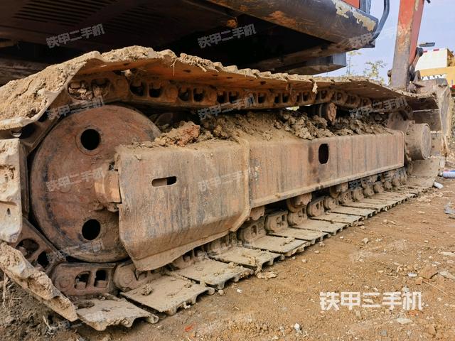 左側(cè)履帶整體?（行走機(jī)構(gòu)）