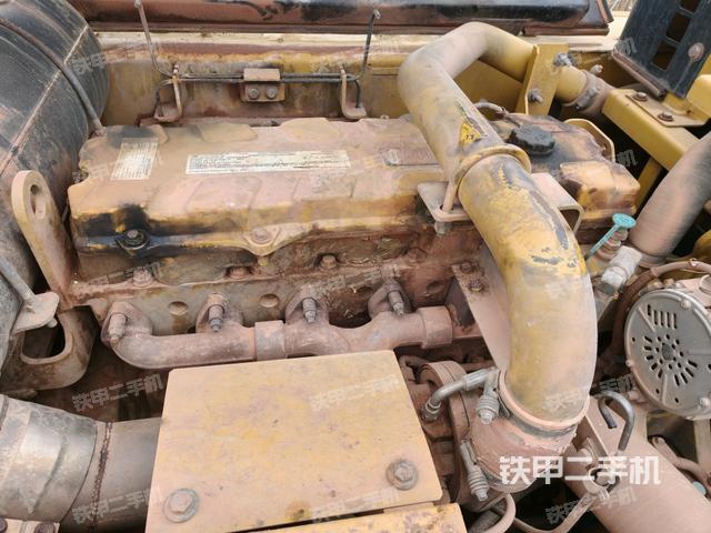 發(fā)動(dòng)機(jī)室（上車部件）