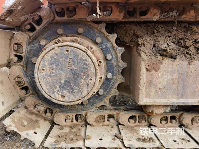 右驅(qū)動(dòng)輪（行走機(jī)構(gòu)）