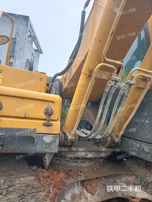 大臂根部?斜視（工作和回轉(zhuǎn)裝置）