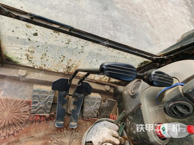 后窗玻璃角標(biāo)（駕駛室部分）