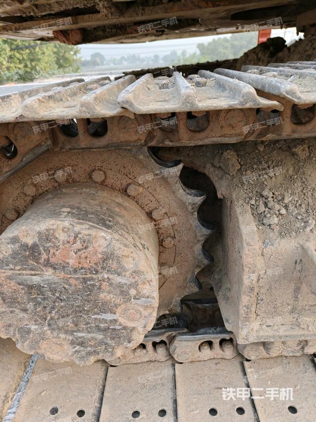 左驅(qū)動(dòng)輪（行走機(jī)構(gòu)）