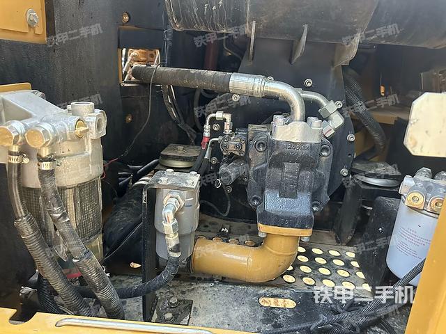 液壓泵室（大件艙室）