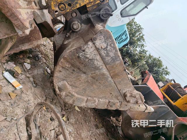 鏟斗45度(工作和回轉(zhuǎn)裝置) 鏟斗45度(工作和回轉(zhuǎn)裝置)