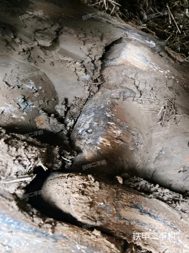 右側(cè)履帶整體（行走機(jī)構(gòu)）