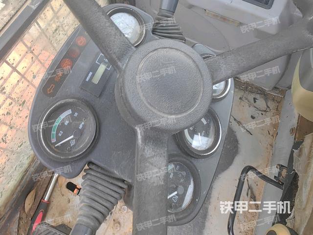 顯示屏?(駕駛室部分) 顯示屏?(駕駛室部分)