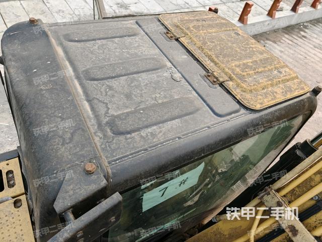 駕駛室頂部俯視（上車部件）