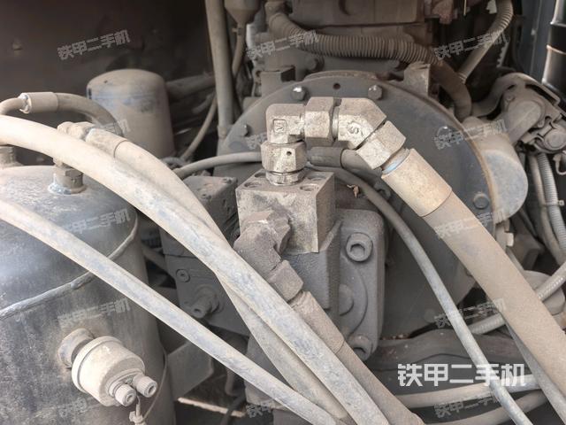 液壓泵室(大件艙室) 液壓泵室(大件艙室)