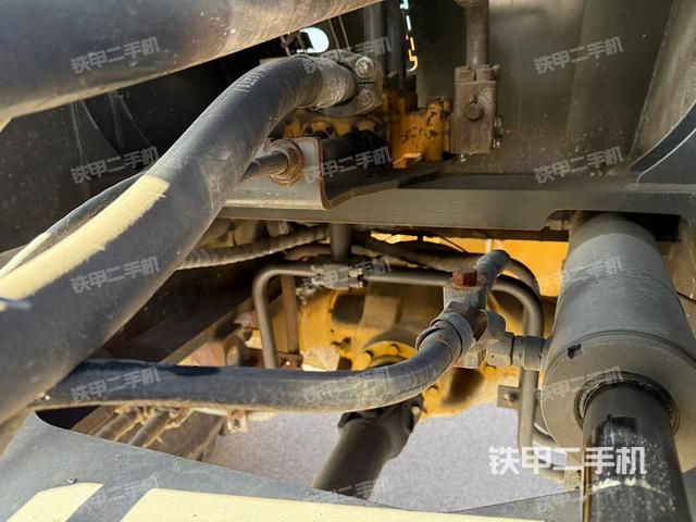 駕駛室操作臺（整機(jī)外觀及大件）