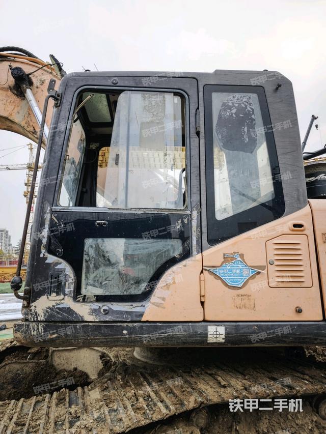 駕駛室正側(cè)（駕駛室部分）