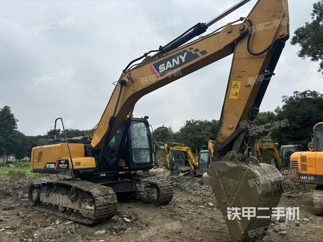 右前45(整機外觀) 右前45(整機外觀)