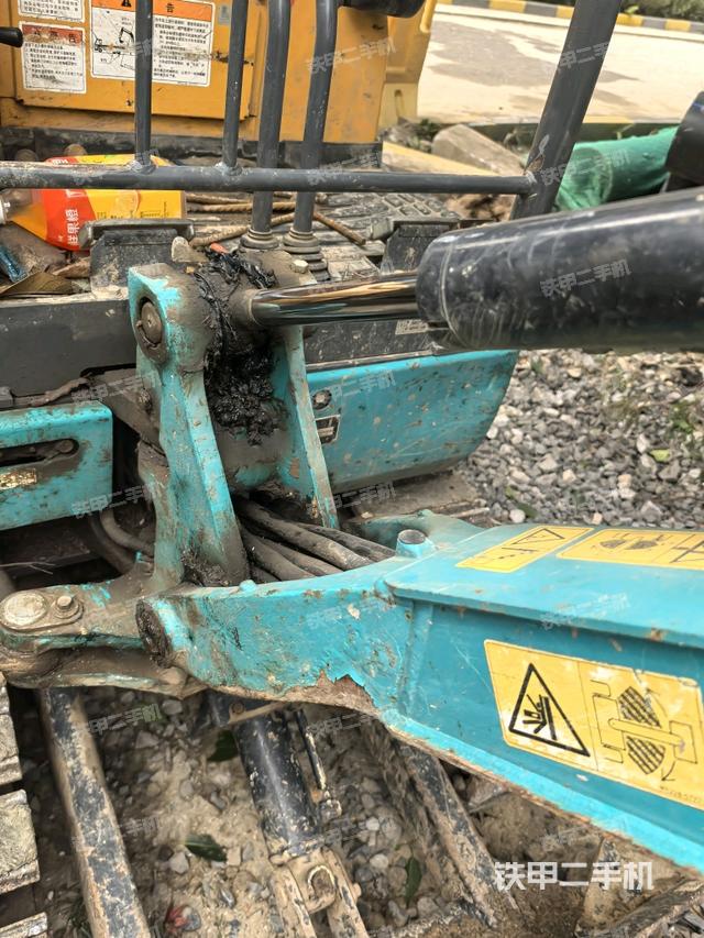 大臂根部?斜（工作和回轉裝置）