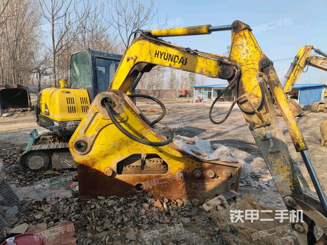 右后45(整機(jī)外觀(guān)) 右后45(整機(jī)外觀(guān))