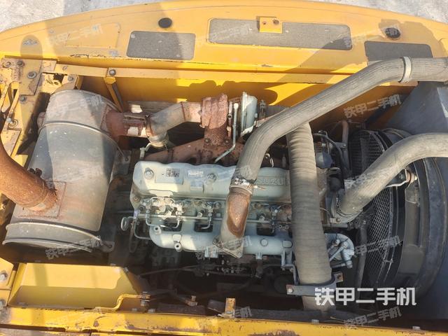 水箱+風(fēng)扇特寫(上車部件) 水箱+風(fēng)扇特寫(上車部件)