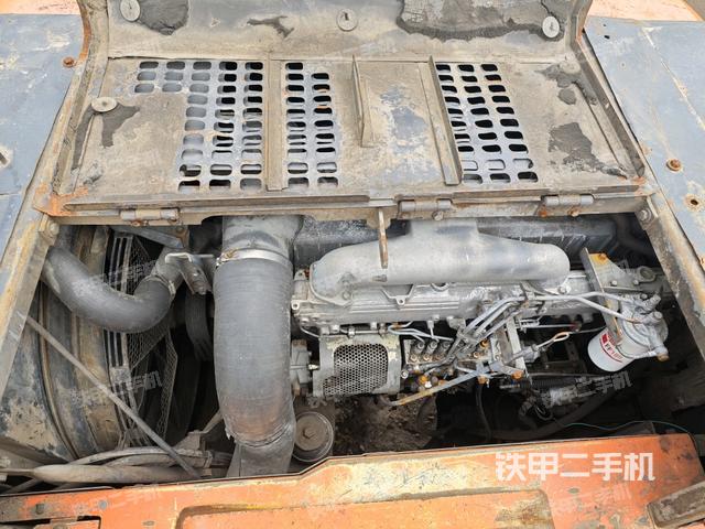 發(fā)動機(jī)室(上車部件) 發(fā)動機(jī)室(上車部件)