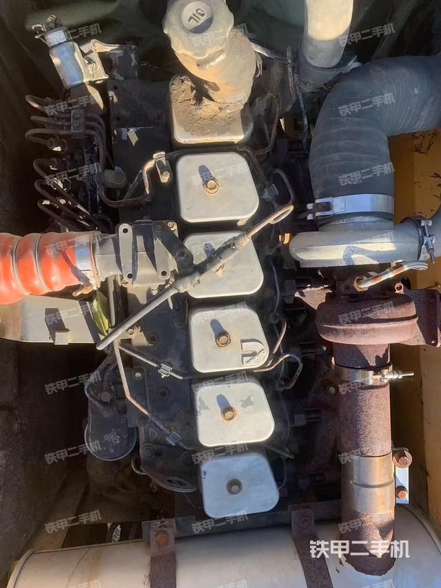 發(fā)動機(jī)整體俯視(整機(jī)外觀) 發(fā)動機(jī)整體俯視(整機(jī)外觀)
